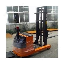 EQ1.5T 3米全電動堆高車